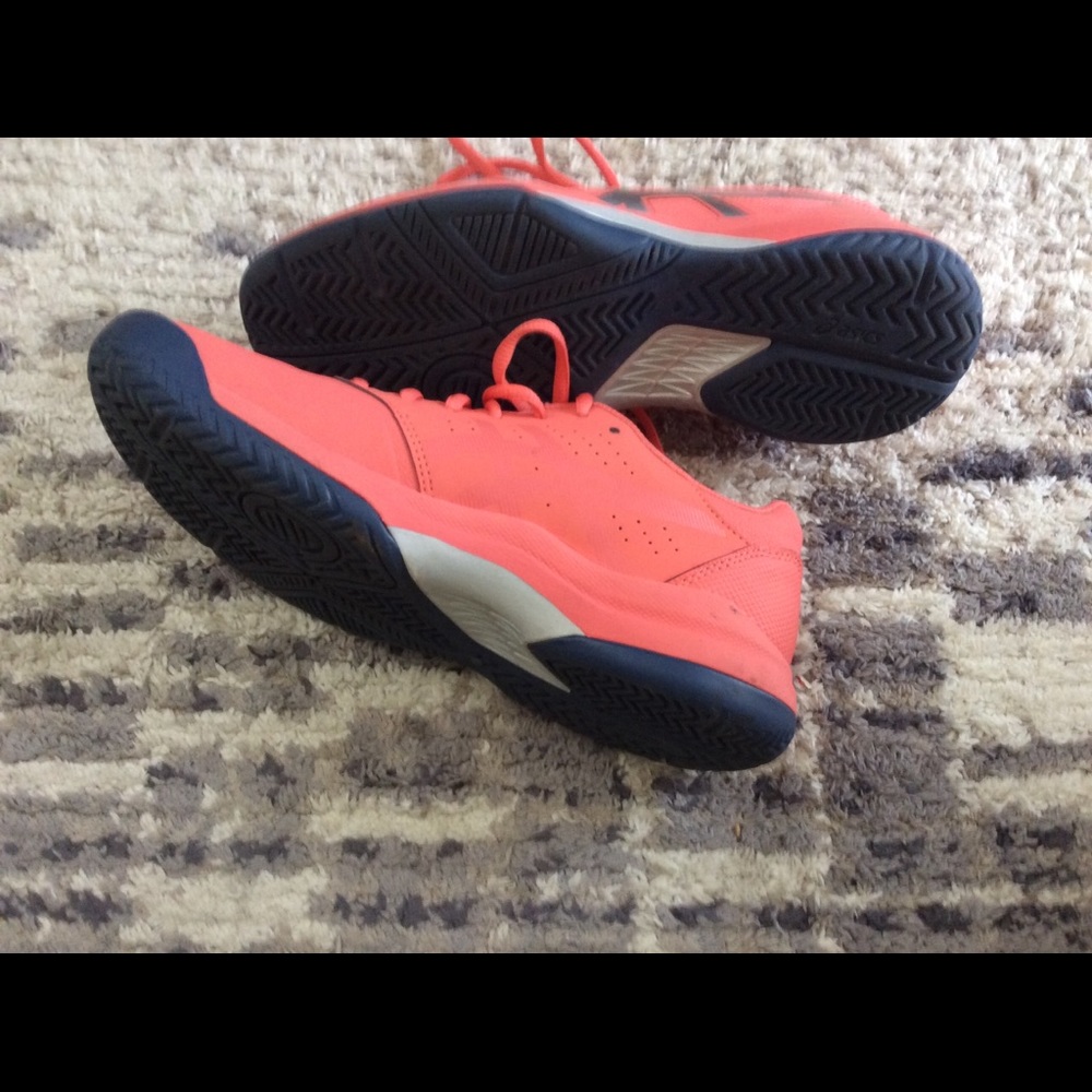 Asics Size 8 In Like New Condition - image 2